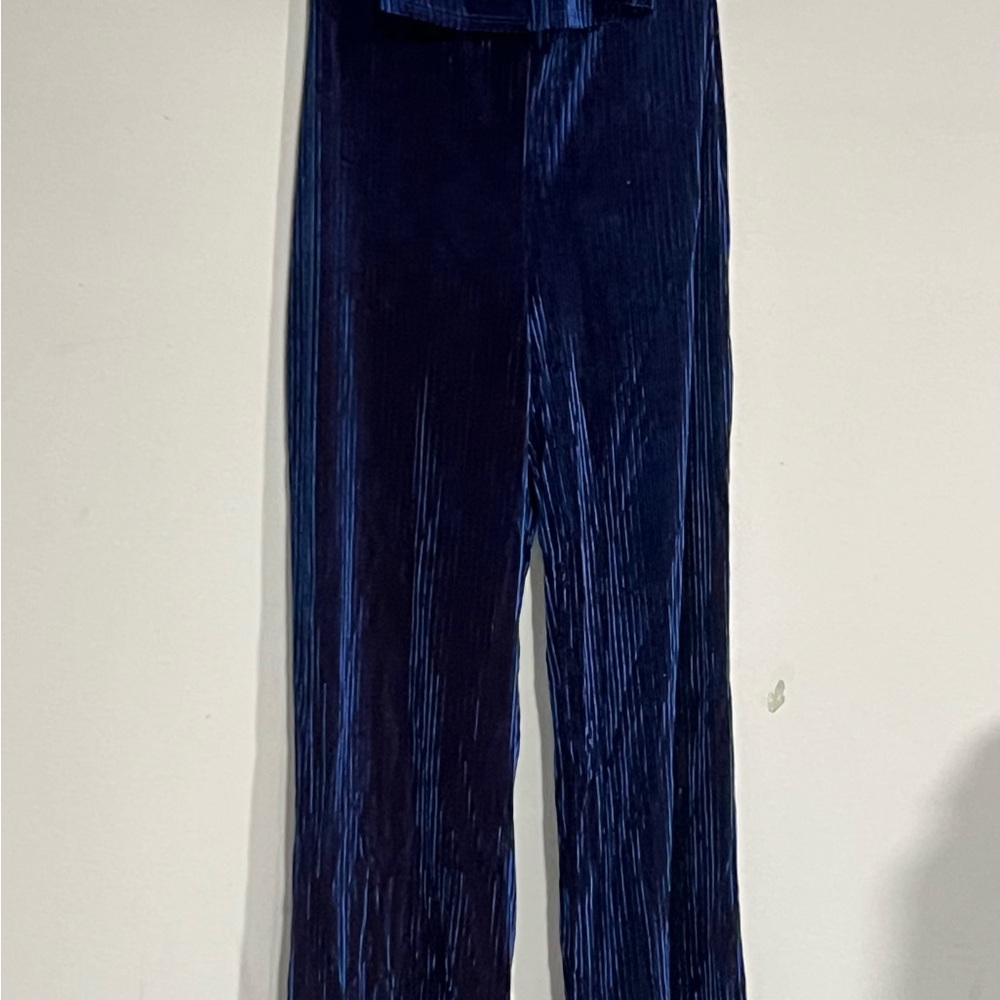 ROE‎ Navy Blue Velvet Jumpsuit.   CAJA.  # 1 B